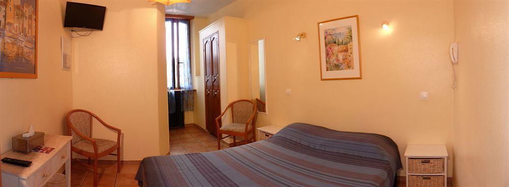 Hotel Du Soleil Hyères Szoba fotó